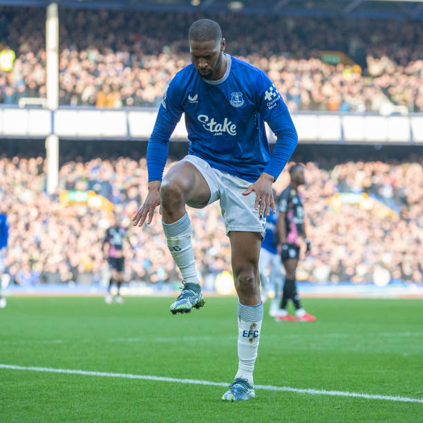 郑钦文的比 郑钦文的比